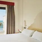 & Hotel