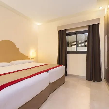 & Hotel 4*