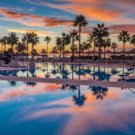 & Готель Естепона