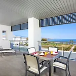 & Hotel 4*