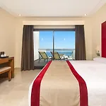 & Hotel 4*